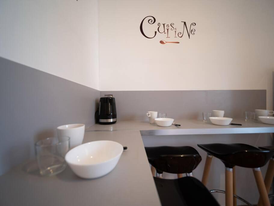 Appartement Tout Equipe Traversant 6 A 8 Couchages Marseilles Exterior foto