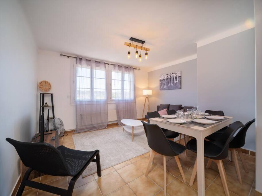 Appartement Tout Equipe Traversant 6 A 8 Couchages Marseilles Exterior foto