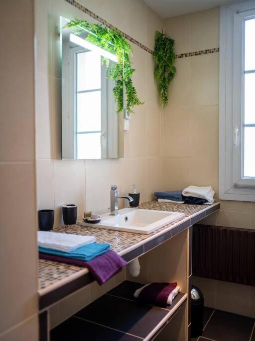 Appartement Tout Equipe Traversant 6 A 8 Couchages Marseilles Exterior foto