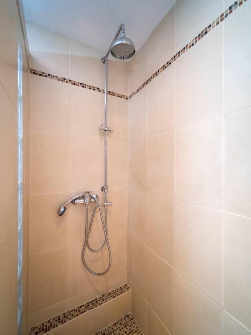 Appartement Tout Equipe Traversant 6 A 8 Couchages Marseilles Exterior foto